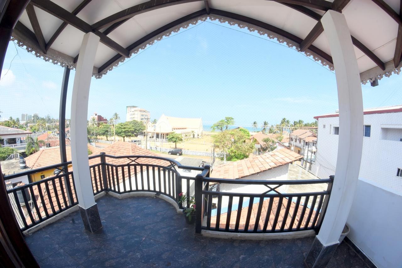 Appartement Bluray Beach à Negombo Extérieur photo