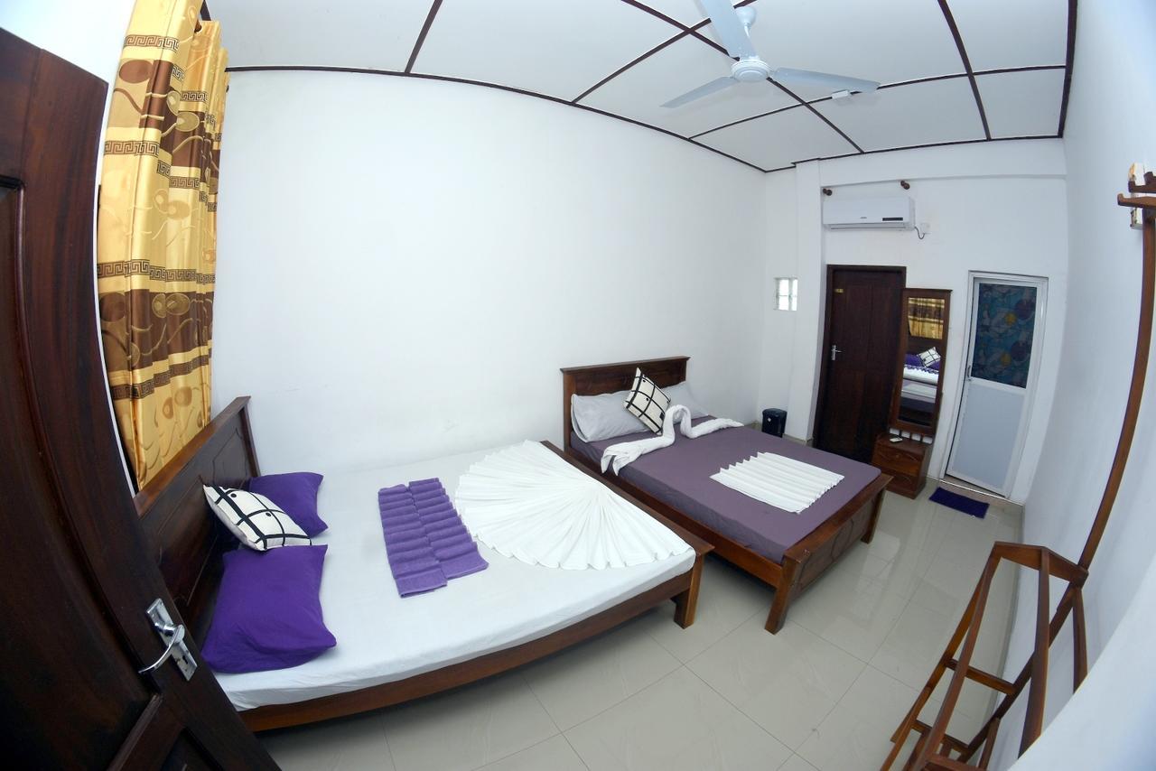 Appartement Bluray Beach à Negombo Extérieur photo