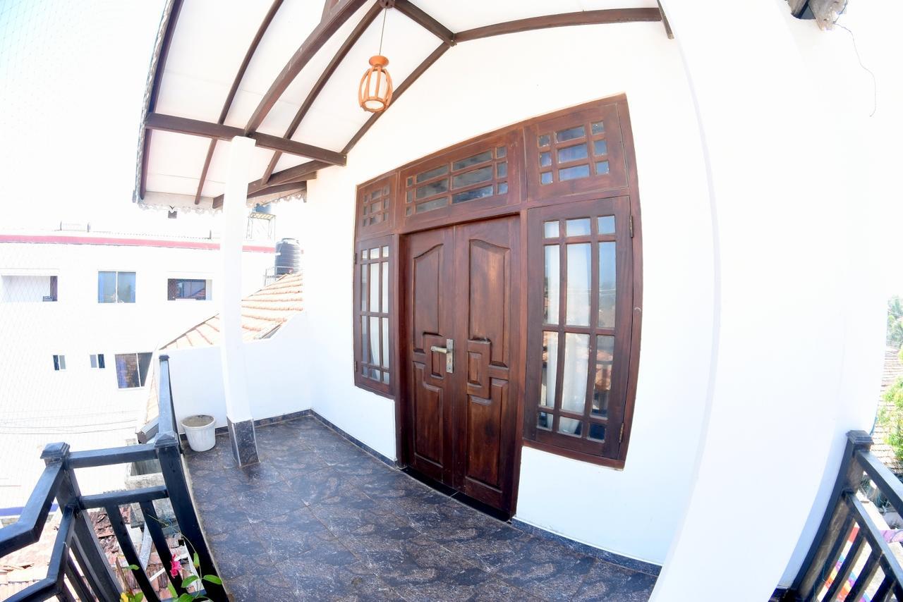 Appartement Bluray Beach à Negombo Extérieur photo